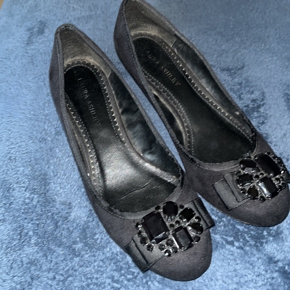 Laura Ashley Wedge Size 8.5 Worn Once EUC - Picture 3 of 6